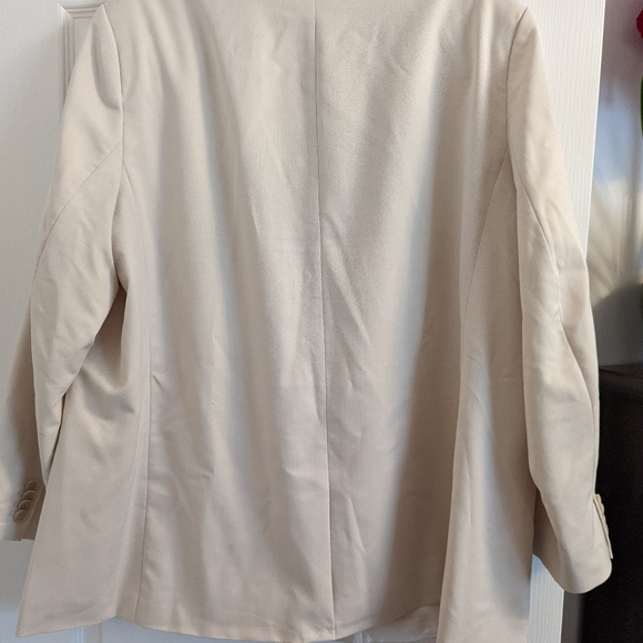 ❌SOLD❌ H&M Oversize Blazer - Picture 2 of 3